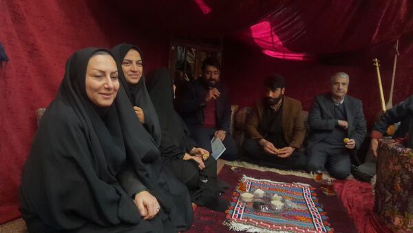 جشنواره قومی و محلی در دبستان آرمیتا مصلی نژاد ناحیه 7