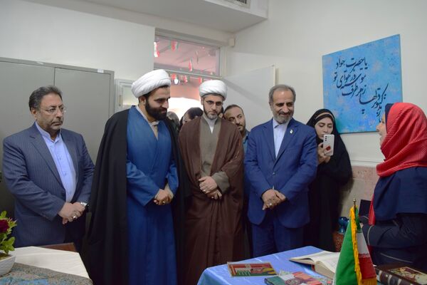 حضور پرشمار مسئولان آموزش و پرورش در جشن دهه فجر