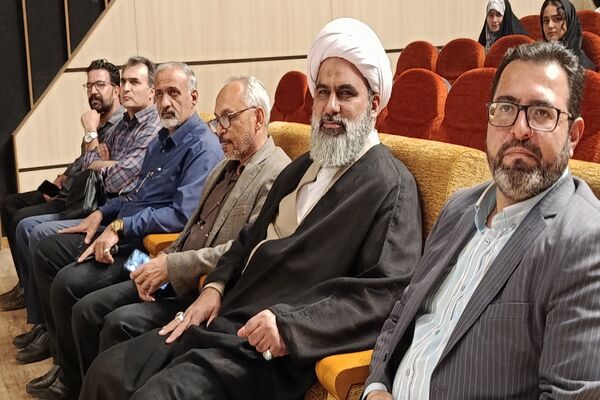 برگزاری نشست صمیمانه هنرمندان و فعالان عرصه رسانه در شهرستان ملارد