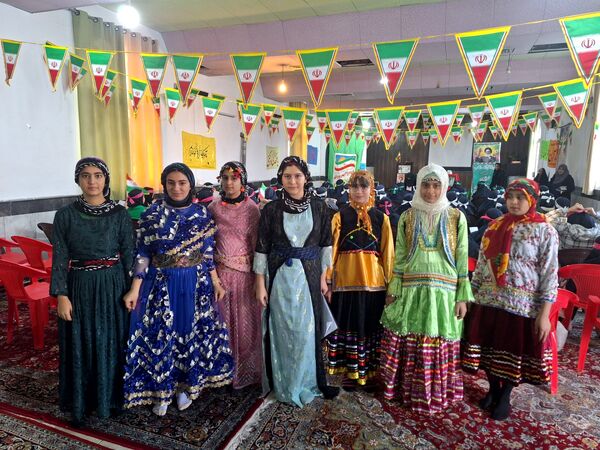طنین زنگ انقلاب در مدارس شهرستان شهریار 