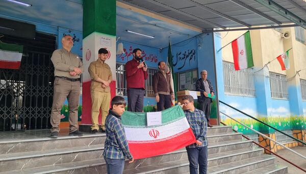 پژواک انقلاب در دل نوجوانان
