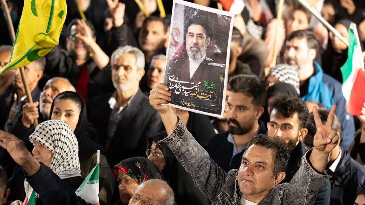 شکست دشمن با وحدت ملی حتمی است