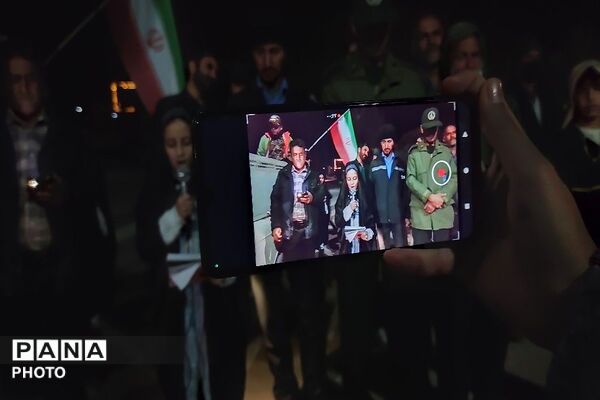 شیعه امام خود را تنها نمی گذارد 