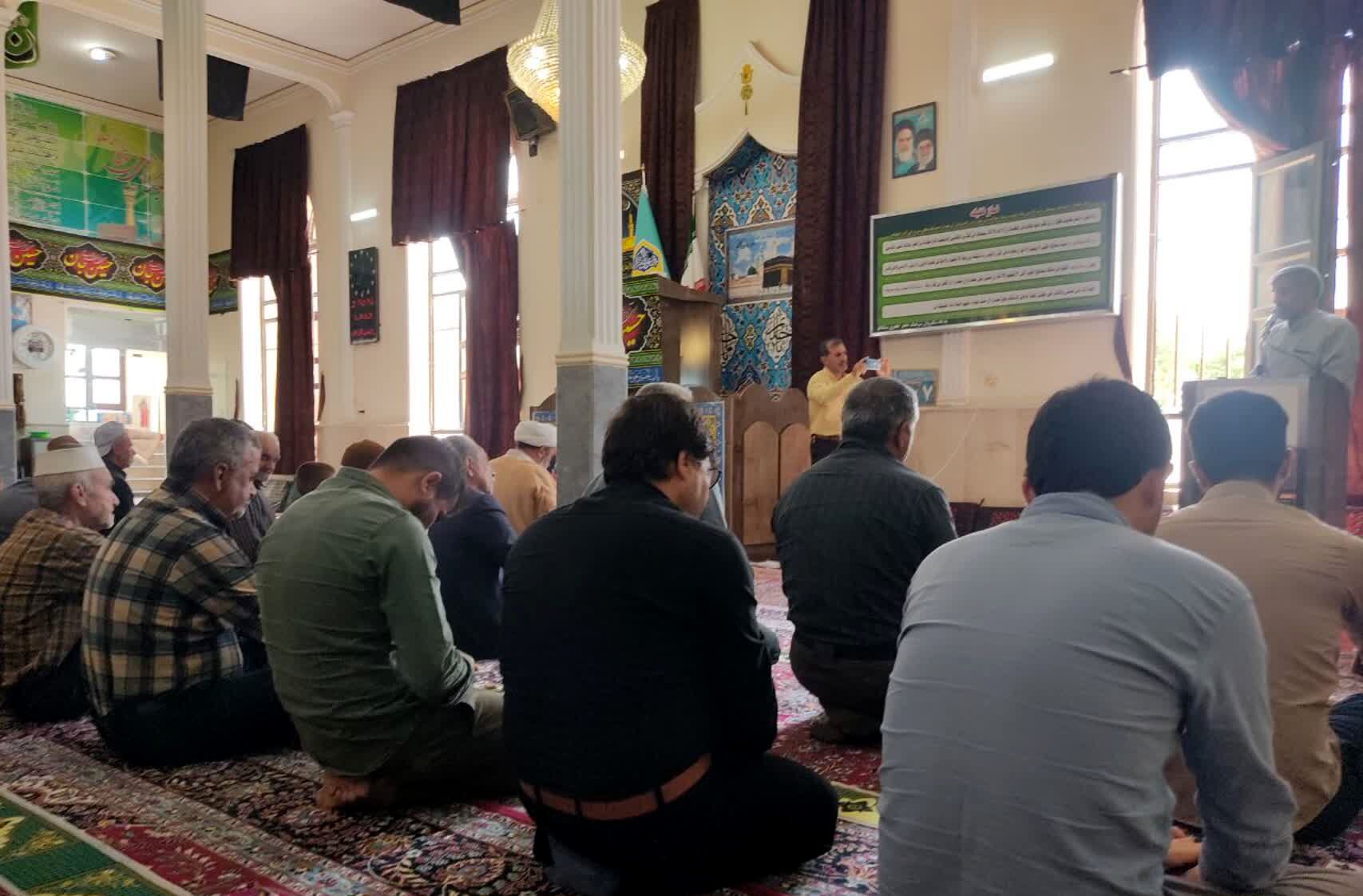 نماز جمعه در شهر تیتکانلو