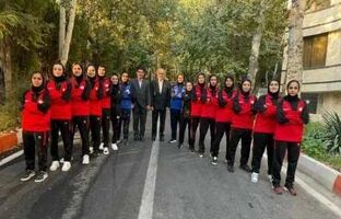 دیدار معاون حقوقی و امور مجلس با تیم فوتسال دختران دانش‌آموز