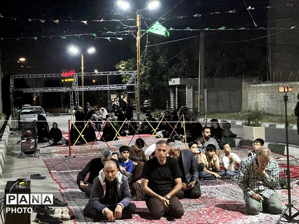 شور حسینی در شهرک ینگی امام  در شب اول محرم 