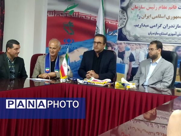 نشست قائم مقام سازمان دانش آموزی با اعضا و مربیان سازمان دانش آموزی مازندران 