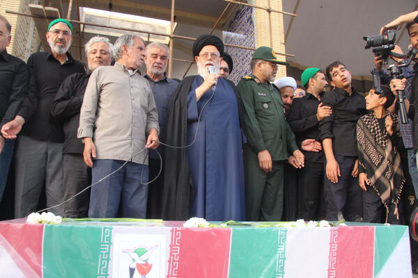 وداع یزد با شهید مدافع وطن