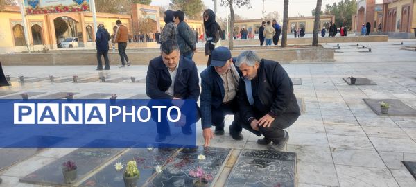 جشن پدران آسمانی در گلزار شهدای شهر زیارت