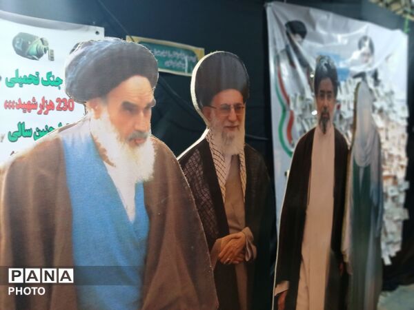 فرهنگیان و دانش آموزان گلستان همچنان پای میدان