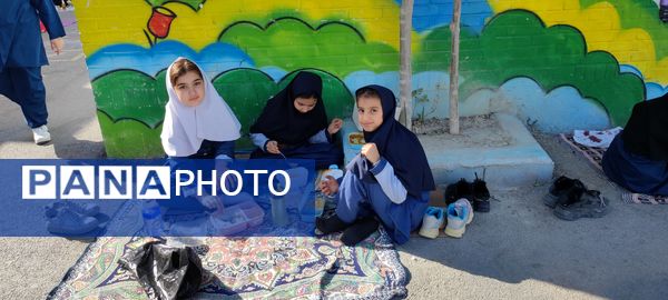نهار سالم به مناسبت روز جهانی غذا و پوکی استخوان در مدرسه شهید خاقانی شیروان
