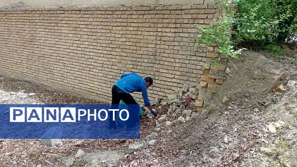 پاکسازی خیابان و کوچه‌های روستای یاسه چای توسط دانش‌آموزان مدرسه ۲۲ بهمن