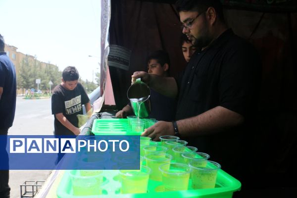 موکب مسجد حضرت صاحب الزمان(عج) در روز عاشورا