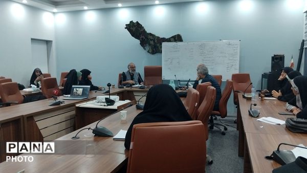 کارگاه مصاحبه‌گری و روایت‌گردی با محوریت تولید روایت‌های مستند در بندرعباس