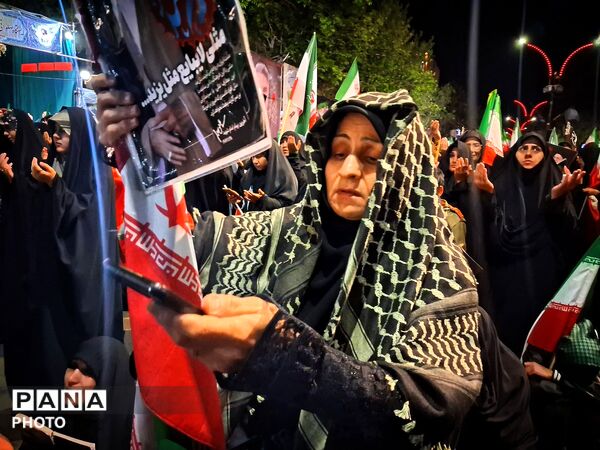 دست‌هایی به آسمان، قلوبی به امید ظهور