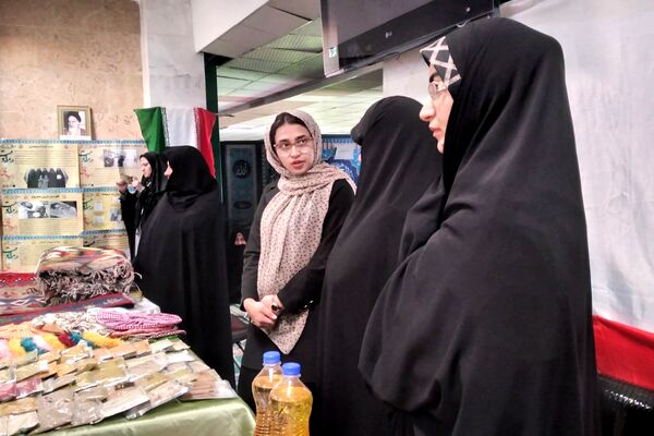 برگزاری جشنواره نمایشگاه اسوه پایگاه بسیج خواهران حضرت زینب(ع)