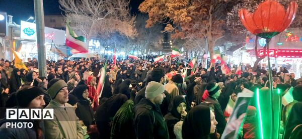 تجمع و راهپیمایی مردم بجنورد برای بیعت با رهبر جدید