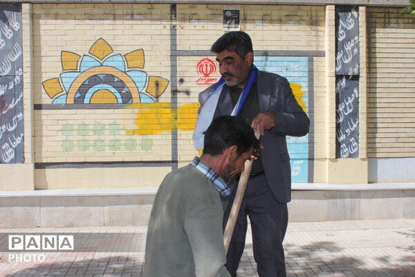 کاشت درخت به نام شهدا