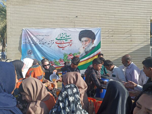 برگزاری مراسم نماز عید سعید فطر در حاجی‌‌آباد