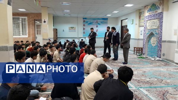 آشنایی با دنیای تراشکاری در دبیرستان ابوریحان بیرونی