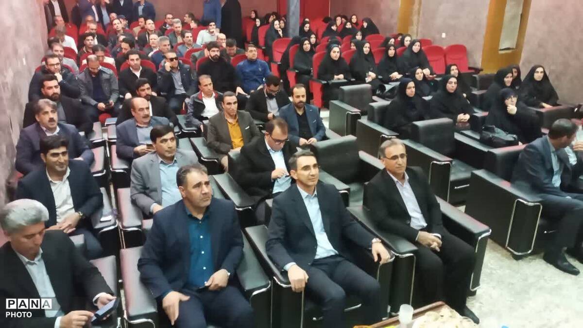 حضور مدیر کل آموزش و پرورش لرستان  در تجمعات پرشور شبانه
