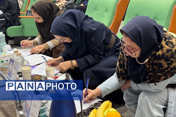 رقابت ۳۱ دانش‌آموز ممتاز همیار معلم ملاردی 