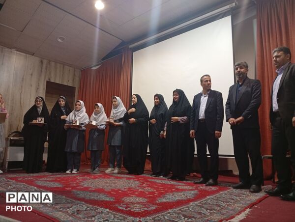 تجلیل از تئاتر دانش‌آموزی  و خبرنگاران پانا در کانون شهید مطهری شهرستان ساوجبلاغ 