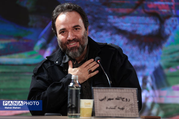 نشست نقد و بررسی فیلم «جانشین» در چهل و چهارمین جشنواره ملی فیلم فجر