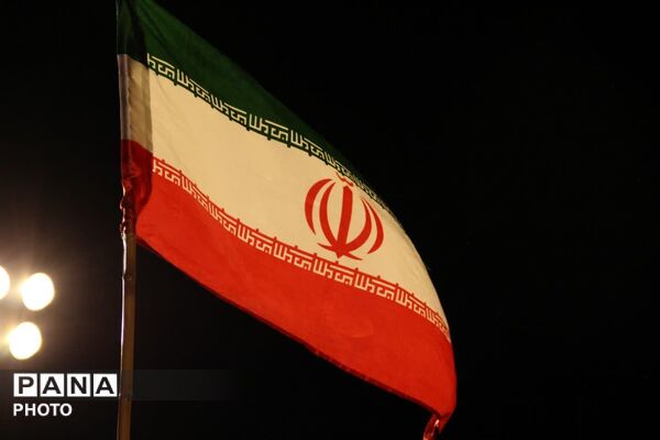 فلاردی‌ها یک صدا برای بیعت با رهبر جدید امت به خیابان‌ها آمدند