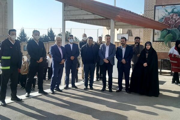 مانور سراسری زلزله در دبیرستان شهید محمدجواد باهنر دماوند