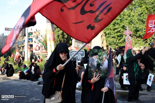 حضور وزیر آموزش و پرورش در مراسم تشییع و بدرقه رهبر شهید انقلاب