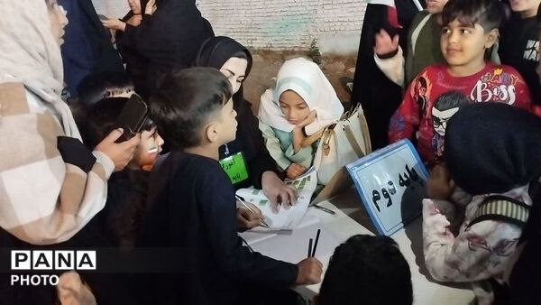 برپایی غرفه کودک در شهرستان خلیل‌آباد 