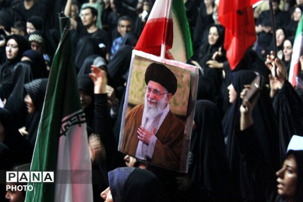  میدان بیعت دانش‌آموزان با سیدالشهدای انقلاب