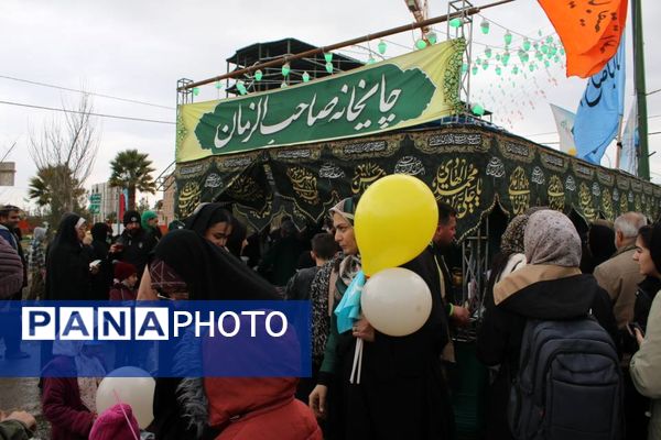 شادپیمایی خانوادگی جشن نیمه شعبان در قم