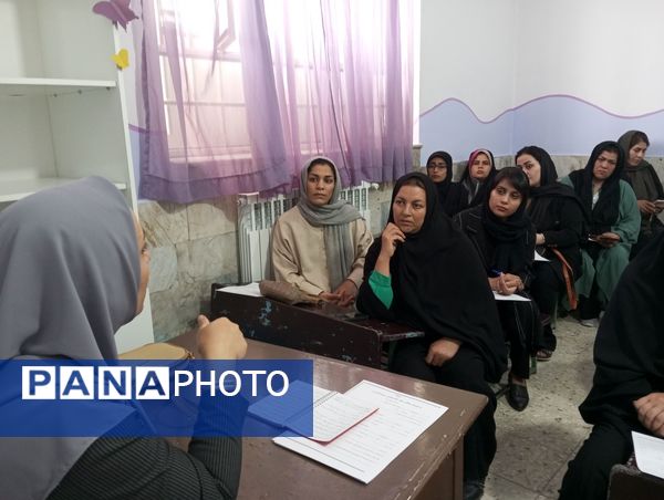 جشن شکوفه‌های دبستان ناهیدنخودی نیشابور