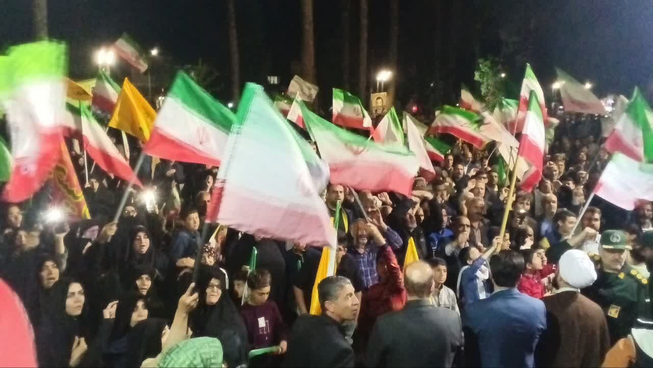 چهل و هفتمین شب از اجتماع مردم در میدان مرکزی شهرستان خلیل آباد