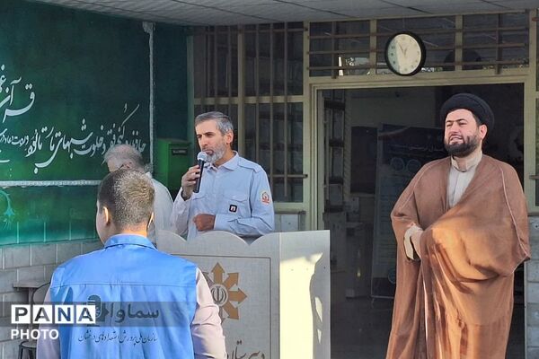 آموزش اطفا حریق در دبیرستان تیزهوشان شهید بهشتی ناحیه دو شهرری 