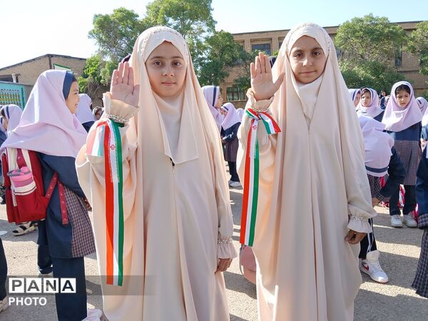 «در میدان حاضر»؛ زنگ مقاومت در شصت مدرسه قهاوند