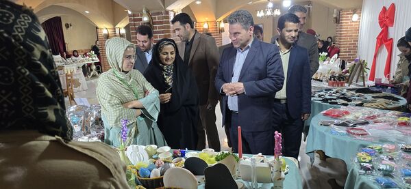 برپایی بازارچه نوروزی ارغوان در فاروج