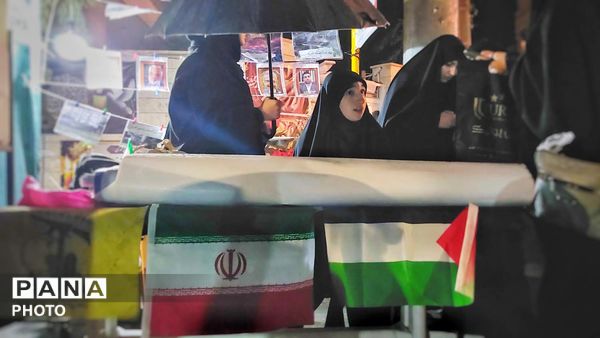 موکب دانش‌آموزان مدارس استعدادهای درخشان قم