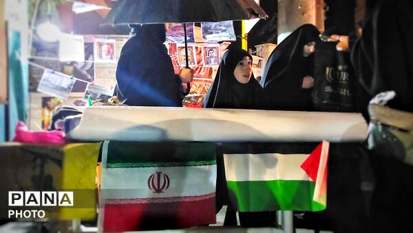 موکب دانش‌آموزان مدارس استعدادهای درخشان قم