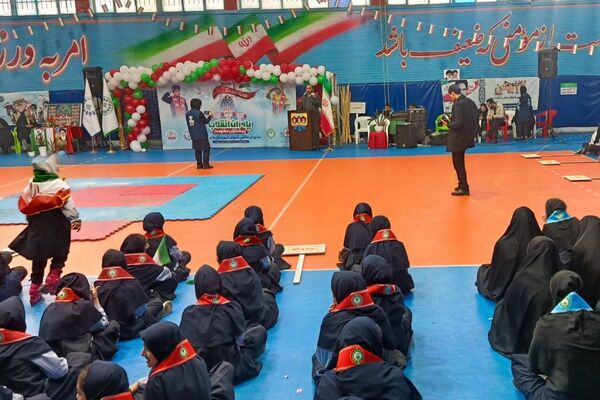 یاوران انقلاب؛روشنای مسیر نوجوانان امروز