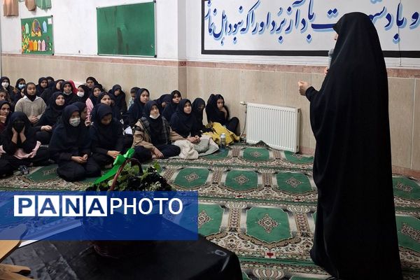 در سوگ مادرِ وفا