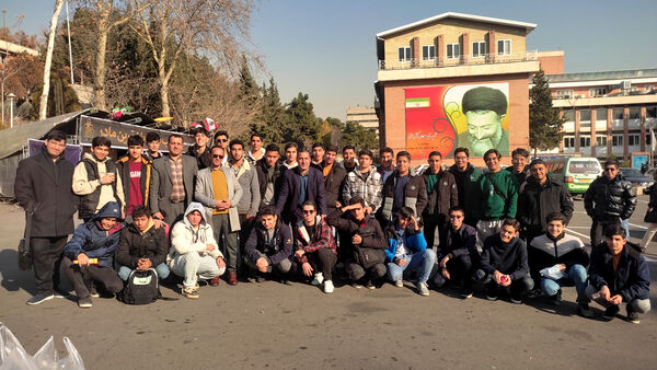 بازدید علمی دانش‌آموزان دبیرستان هدایتی قم از دانشگاه شهید بهشتی تهران 