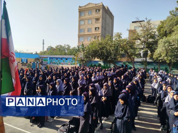 مهر در مدرسه مهدی خدابنده