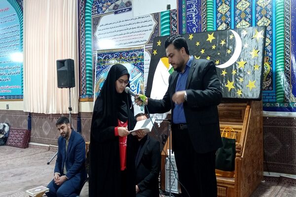 اعتکاف دانش‌آموزی درشهرستان مرزی پارس آباد 