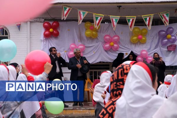 کارناوال شادی سازمان دانش‌آموزی به مناسبت روز دختر در دبستان پیامبر اعظم