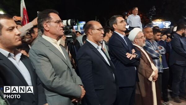 خرم آباد در عید غدیر صحنه‌ای باشکوه از وحدت و ولایتمداری خلق کرد
