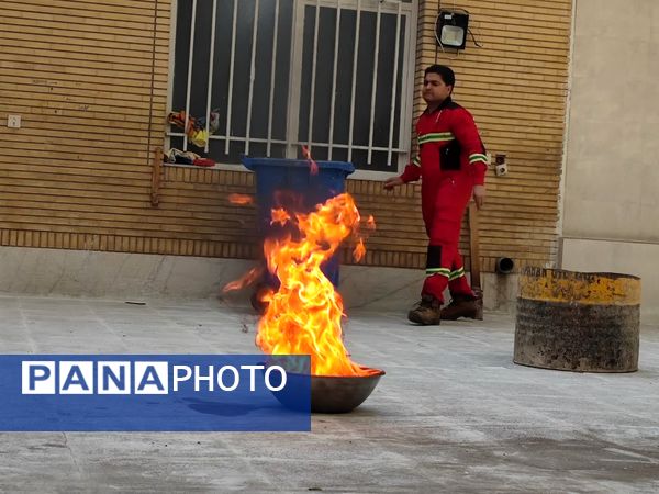 آتش‌نشان نماد عشق و جوانمردی