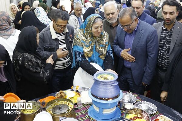  پیاده‌روی خانوادگی و جشنواره‌های بومی به مناسبت هفته تربیت‌بدنی در فیروزکوه